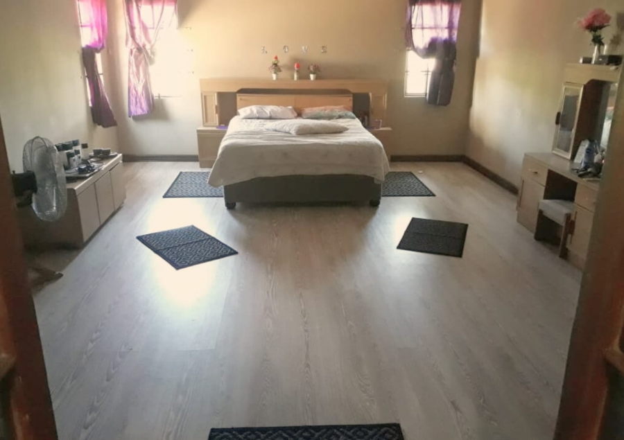 4 Bedroom Property for Sale in Groenkloof A H North West